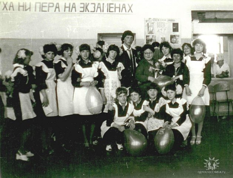 Куиси выпуск 1982. Андреевская средняя школа выпуск 1982 года. Школа 1980 годов. Омск школа 41 выпуск 1982. Выпускники 1980.